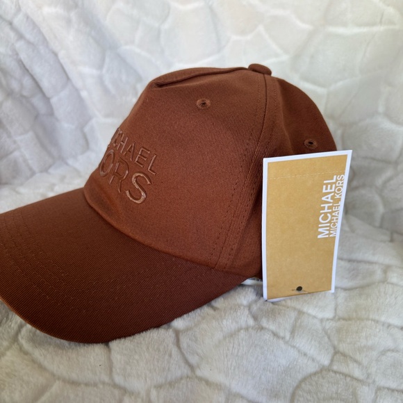 Michael Kors Baseball Cap main image 11